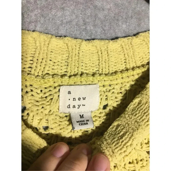 Womens A New Day Sweater Yellow Knit Cropped Winter Cute Mock Neck - Picture 2 of 6